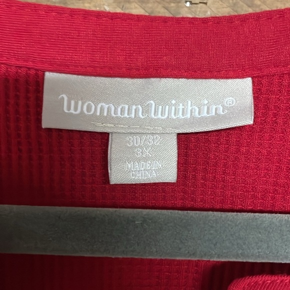 Woman Within size 3X (30/32) red floral stitching Henley waffle knit - Picture 3 of 6